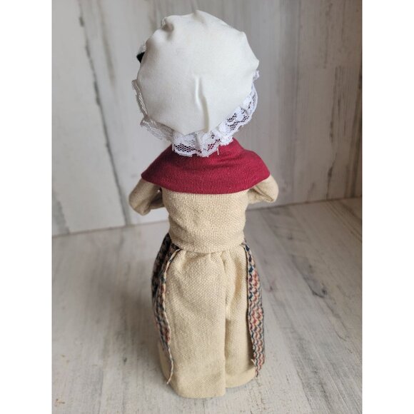 Byers choice Miss cratchit plum pudding caroler Xmas figure decor - Picture 6 of 9